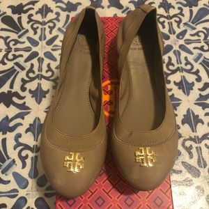 Brand new in box grey Tory Burch ballet flats size 7.5 (fits like a 7)